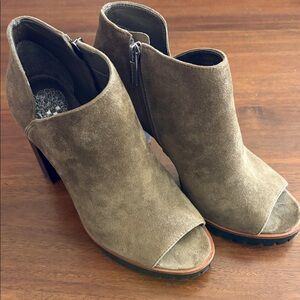 Vince Camuto green Peep-Toe Ankle Boots
